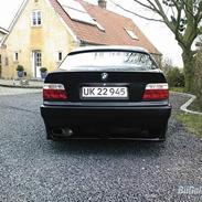 BMW 318i 