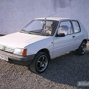 Peugeot 205 1,4 XL (Solgt)