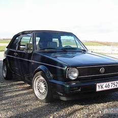 VW Golf 1 Cab (SOLGT)