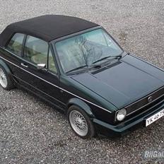 VW Golf 1 Cab (SOLGT)