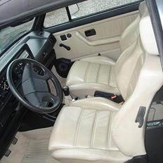 VW Golf 1 Cab (SOLGT)