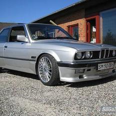 BMW 320i/323 solgt