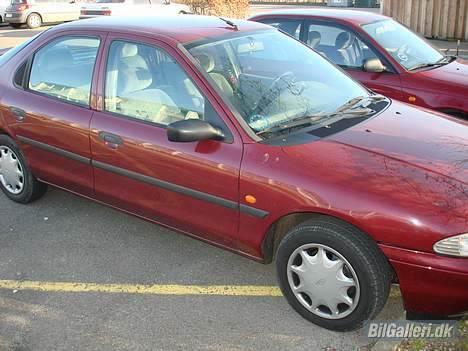 Ford mondeo 1,8 i cl billede 1