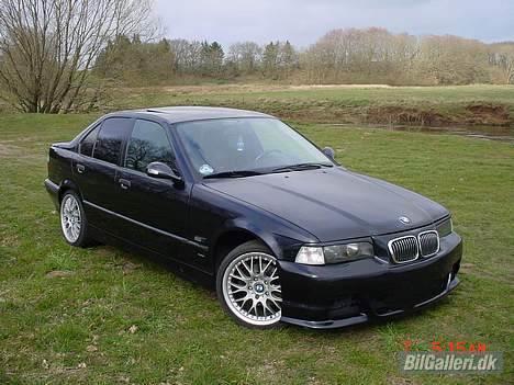 BMW 318i  solgt billede 3