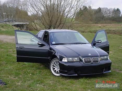 BMW 318i  solgt billede 6