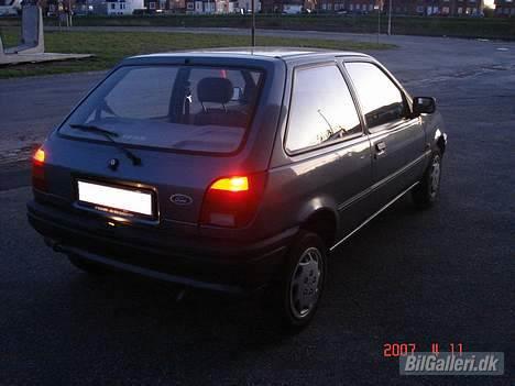 Ford Fiesta (SOLGT) billede 4