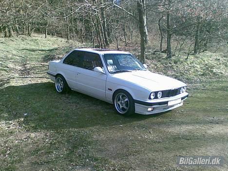 BMW E30 *SOLGT* billede 12