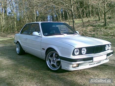 BMW E30 *SOLGT* billede 13