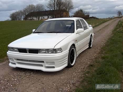 Mitsubishi GALANT solgt billede 15