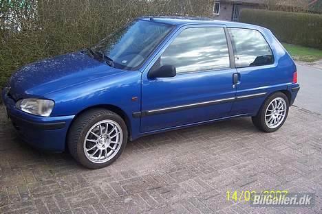 Peugeot 106 SOLGT! billede 1