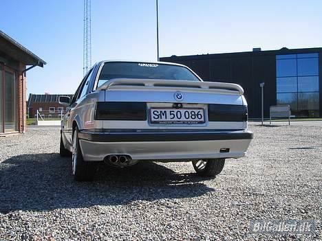 BMW 320i/323 solgt billede 5