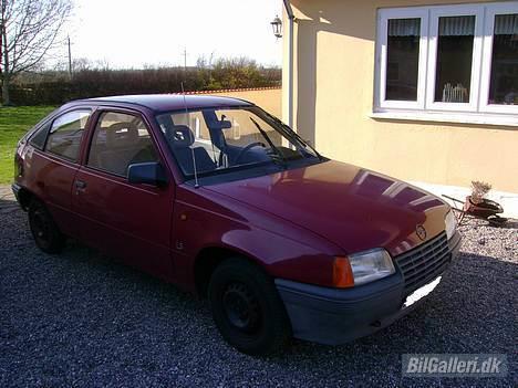 Opel kadett e   solgt og død - den er da sød:) (gammel) billede 1