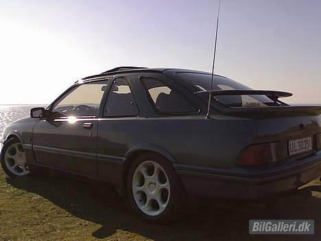 Ford Sierra XR4i *SOLGT* billede 3