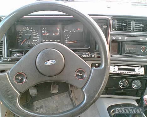 Ford Sierra XR4i *SOLGT* billede 4