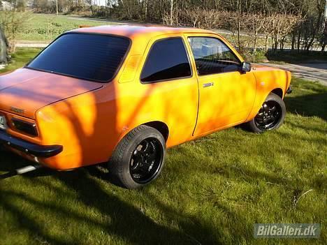 Opel kadett c limo - så kom sommerhjulene endelig på billede 16