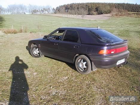 Mazda 323 f Vision solgt billede 2