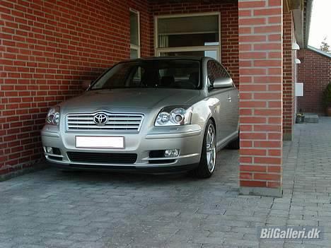 Toyota Avensis 2.0 D-4D (solgt) - TIL SALG - Koya Imagine 8x19 ET35 med Dunlup S9000 225/35R19 billede 8