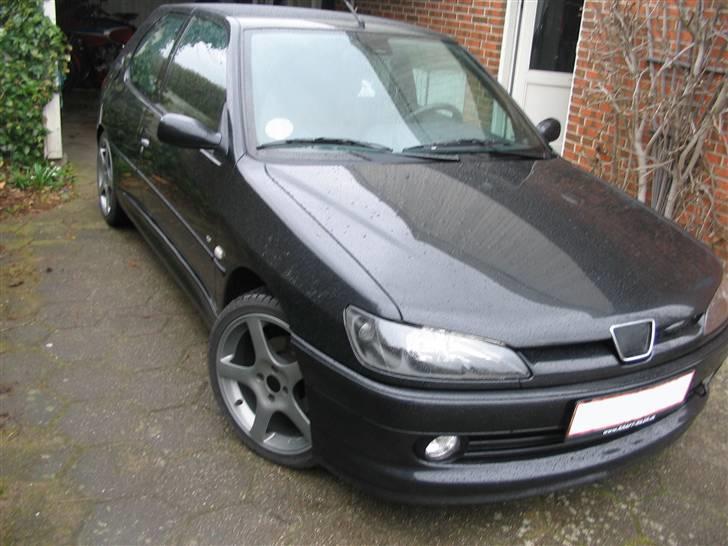 Peugeot 306 “GTI” - De "nye" fælge står meget bedre til den end de gamle... billede 18