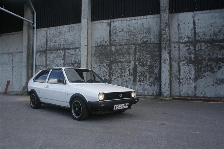 VW Polo  Coupe CL Solgt. billede 1