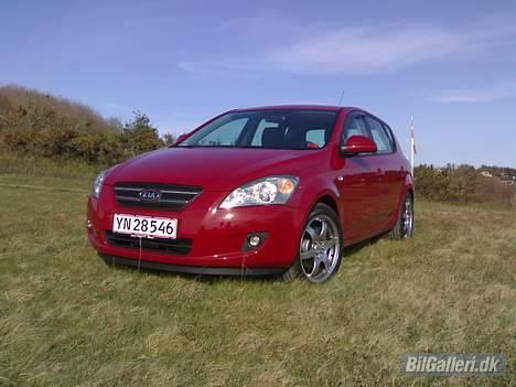 Kia Cee'd 1,6 CVVT ex. SOLGT billede 2