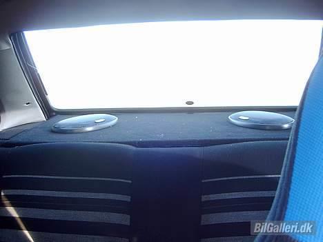 VW polo coupe gt !solgt! - Hathylen, med de dejlige højtaler gir god lyd.  :D billede 12