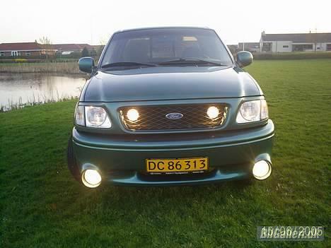 Ford F 150 SOLGT billede 2