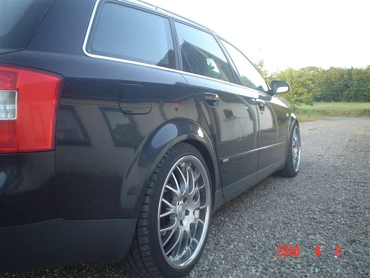 Audi A4 2.5 V6 TDI Avant billede 2