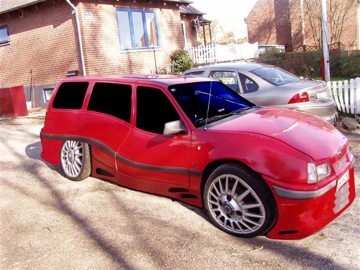 Opel Kadett E Caravan1.6 solgt billede 1