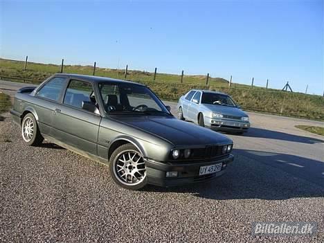 BMW E30 320i (Solgt) billede 12