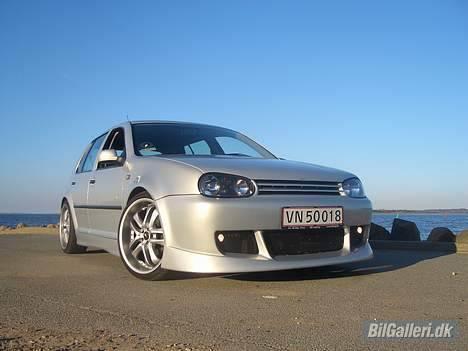 VW Golf 4 *SOLGT* billede 2