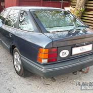Ford Scorpio Ghia aut skadet