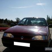 Renault 19 død og borte