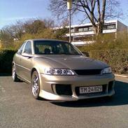 Opel Vectra B Sedan GL *Solgt*