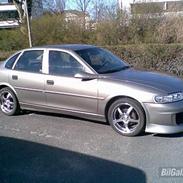 Opel Vectra B Sedan GL *Solgt*