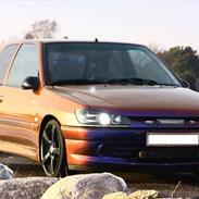 Peugeot 306 GTI.