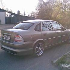 Opel Vectra B Sedan GL *Solgt*