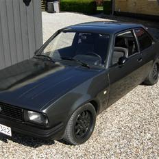 Opel ascona b 2,2
