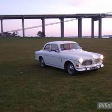 Volvo 121