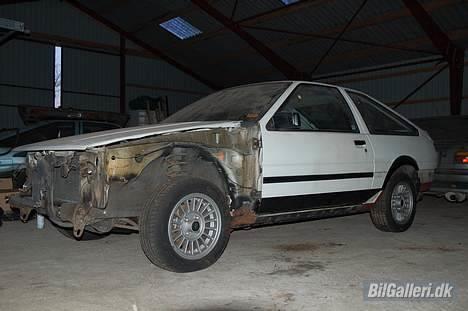 Toyota AE86 Corolla GT Coupe billede 4