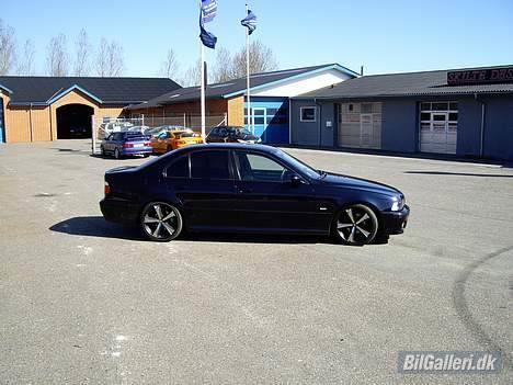 BMW 523i  SOLGT billede 10