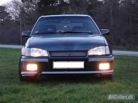 Opel Kadett E BYTTET =( - Svært og se men der er HIGH blue pærer i ( meget blå )... billede 3