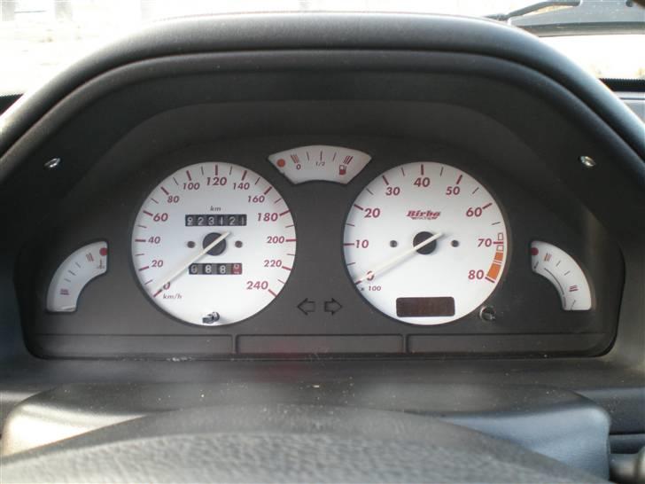 Peugeot 106 1.7 xsi (Totalskadet) billede 9