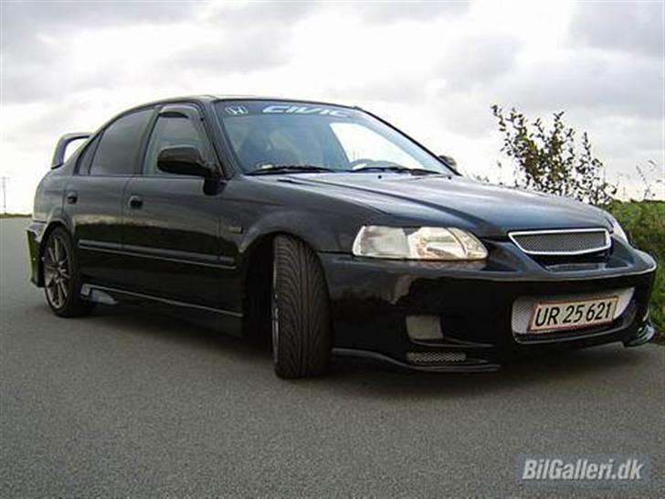 Honda Civic 1.6 VTI billede 1
