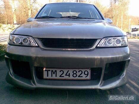 Opel Vectra B Sedan GL *Solgt* - Hvem sagde Stooort smil ? billede 5