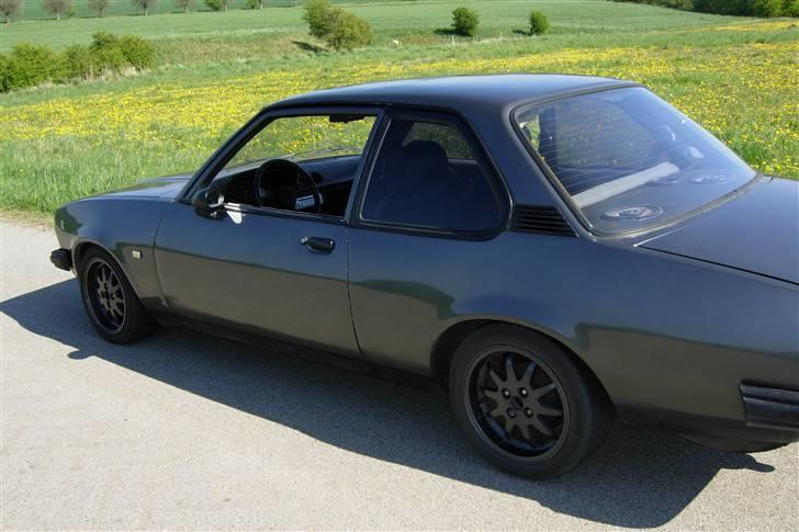 Opel ascona b 2,2 - taget den 4. maj 2007 billede 2