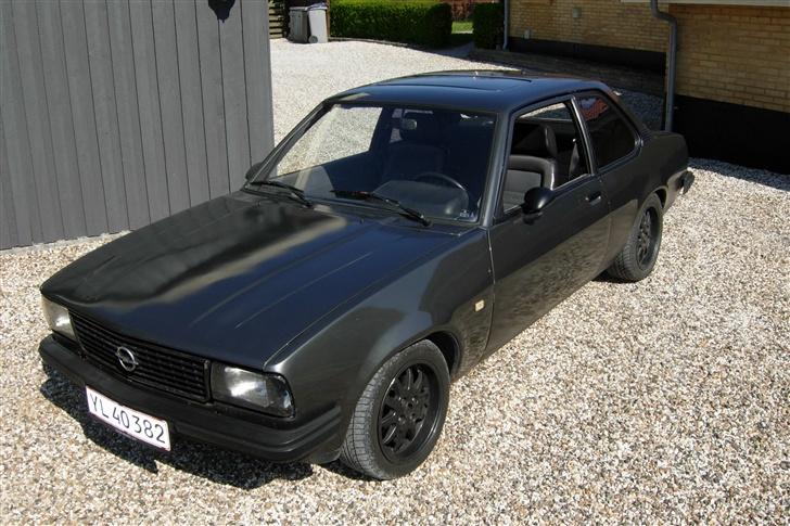 Opel ascona b 2,2 billede 3