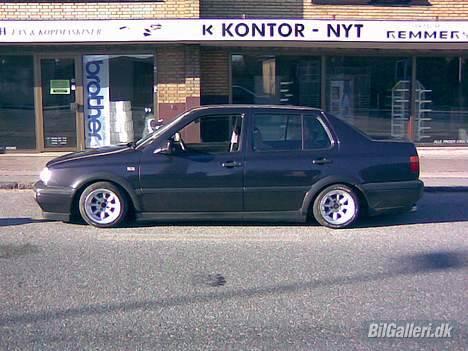 VW Vento 1,8 GL SOLGT billede 13