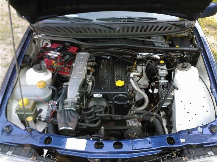 Ford Sierra 2,0i GLX *SOLGT* billede 8