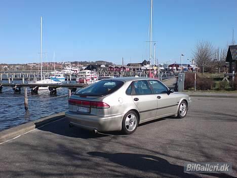 Saab 900 - En tur ved lystbådehavnen i aalborg billede 1
