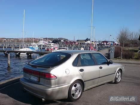 Saab 900 billede 2
